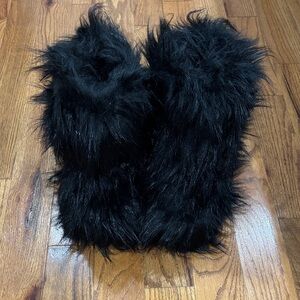 Cepeprin faux fur black midrise boots 37
